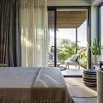 Insulae Semesteranläggning (resort) 4*
