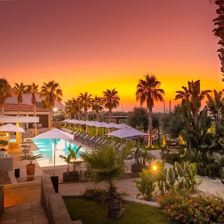 Insulae Resort 4*
