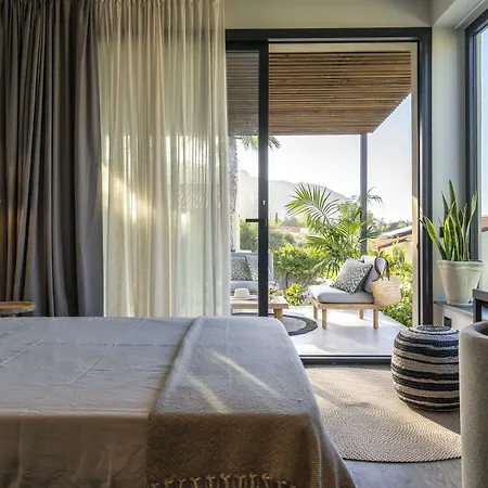 Insulae Resort 4*